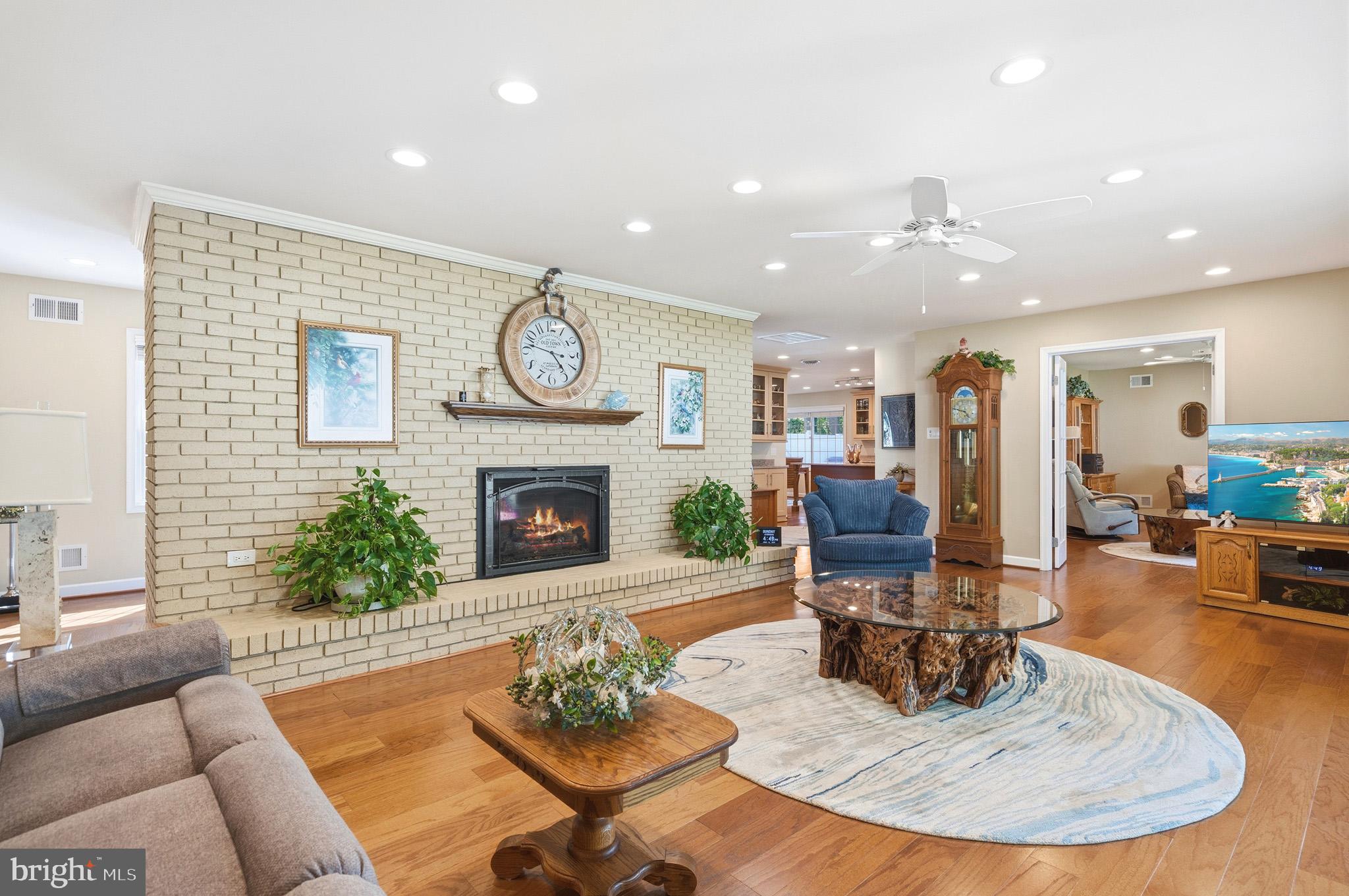 QUAILWOOD - Residential