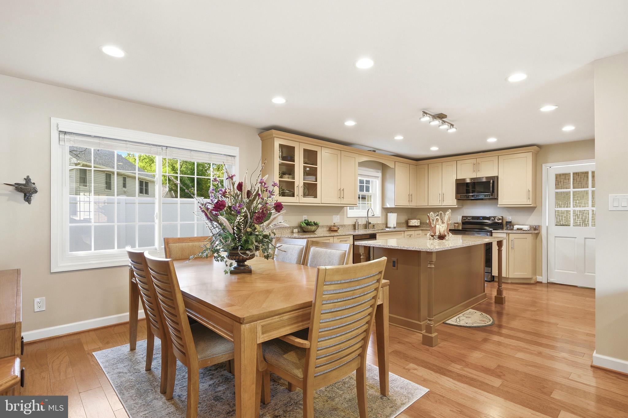 QUAILWOOD - Residential