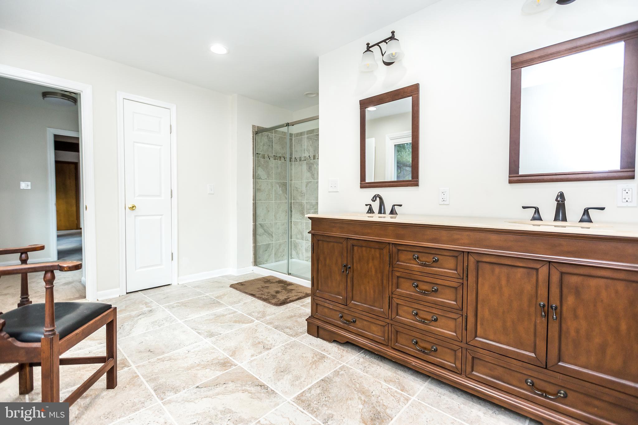 FREELAND - Residential Lease