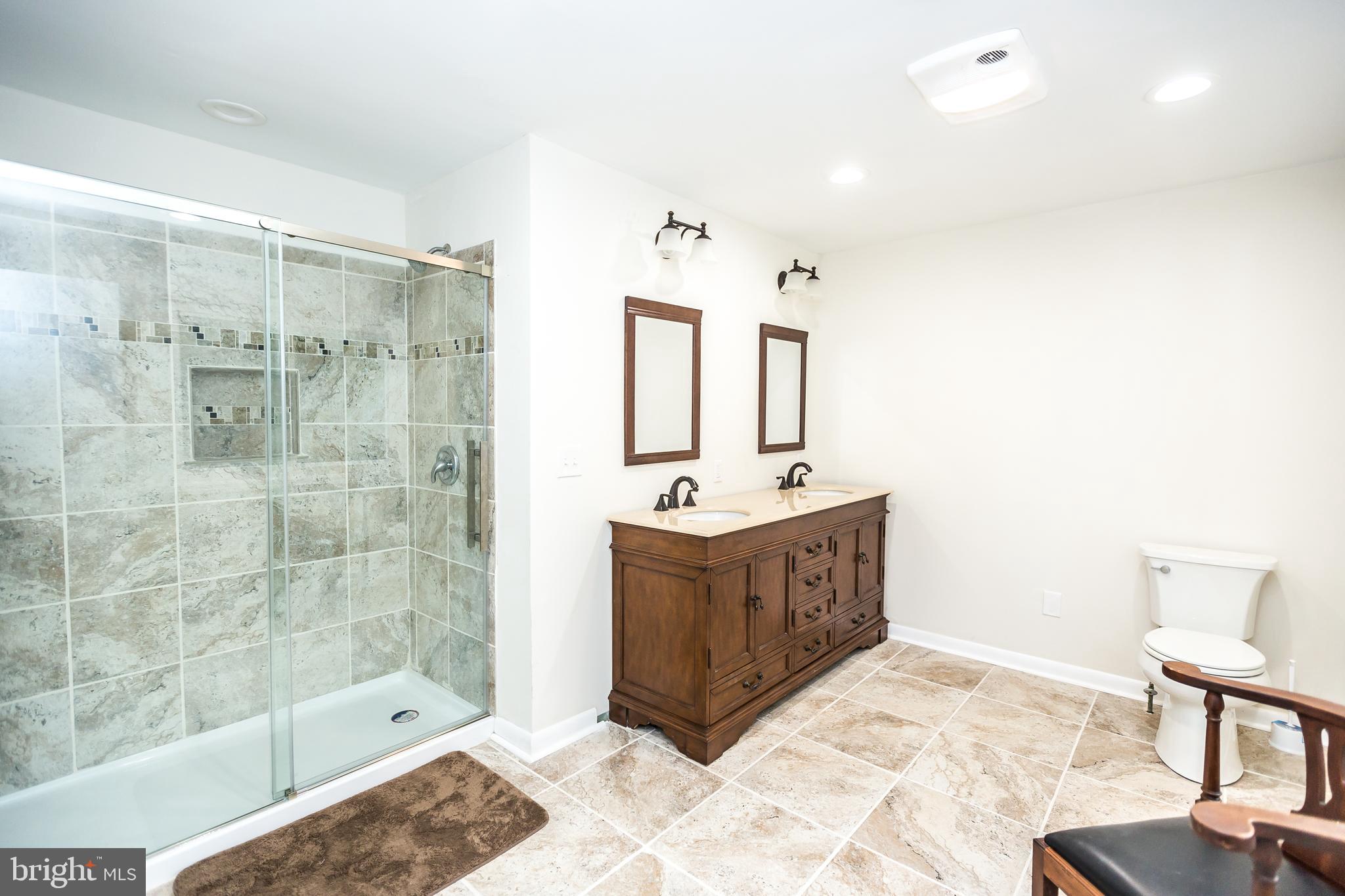 FREELAND - Residential Lease