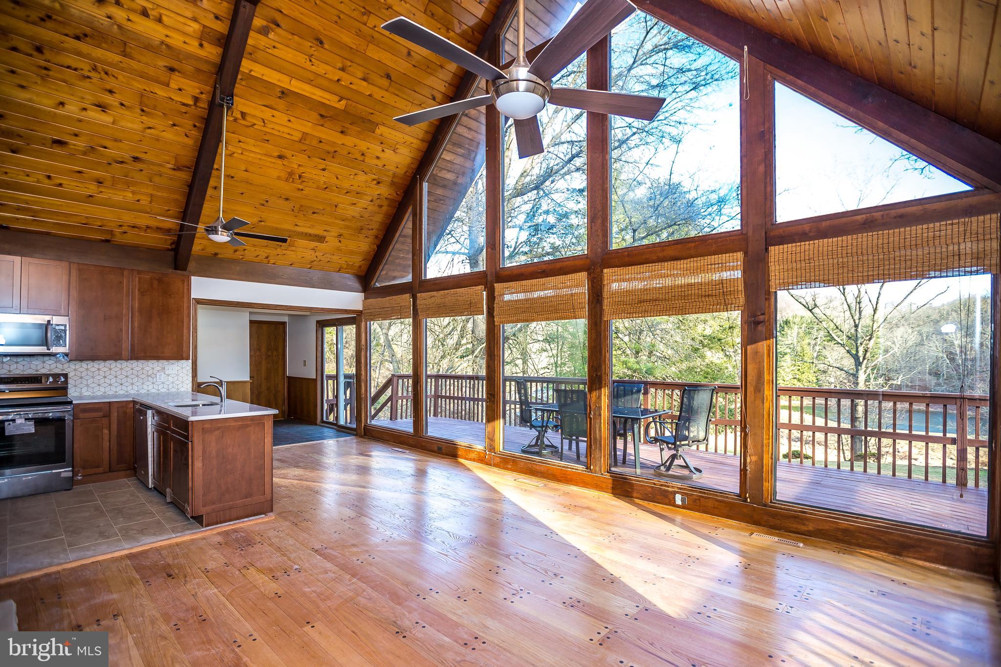 FREELAND - Residential Lease