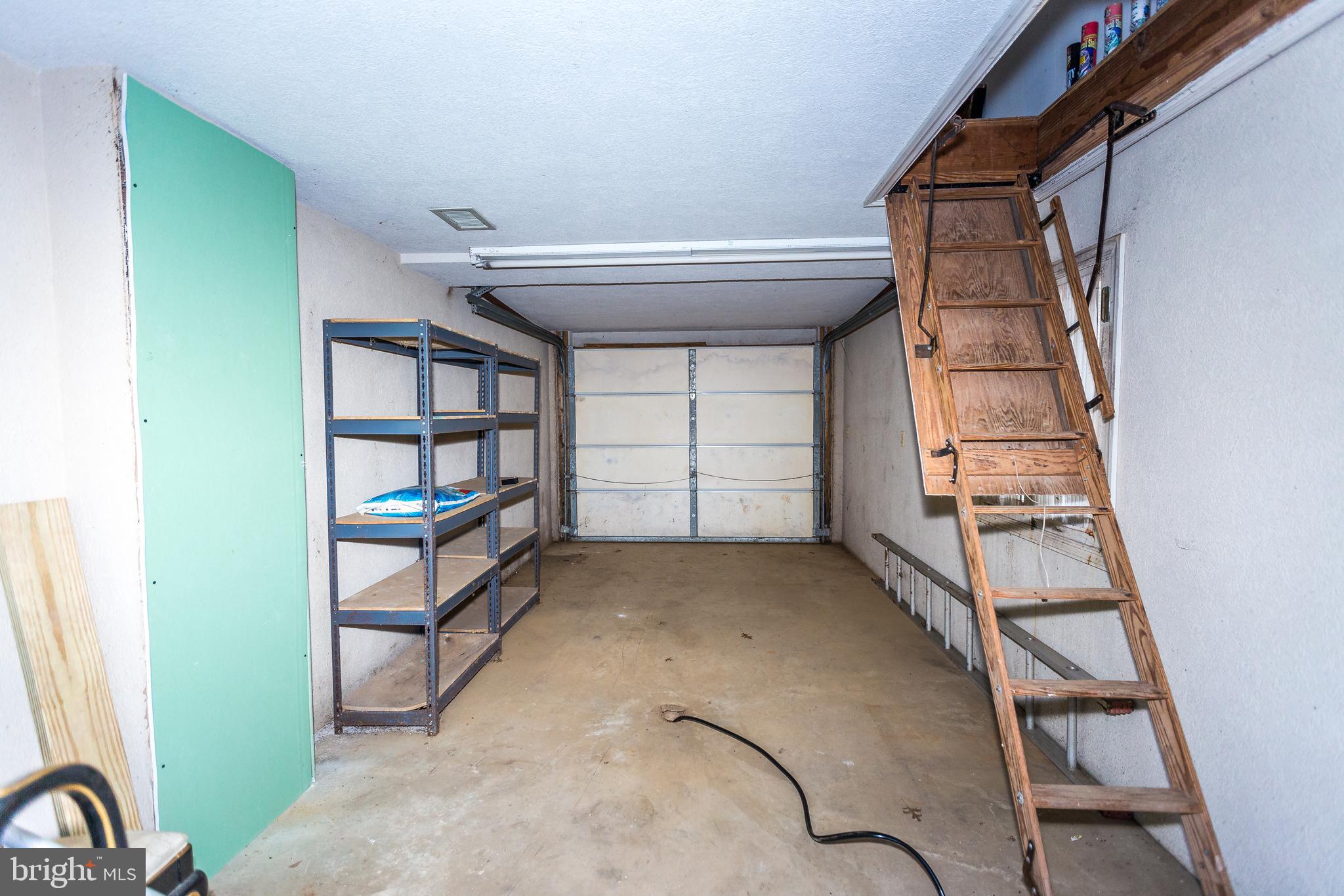 FREELAND - Residential Lease