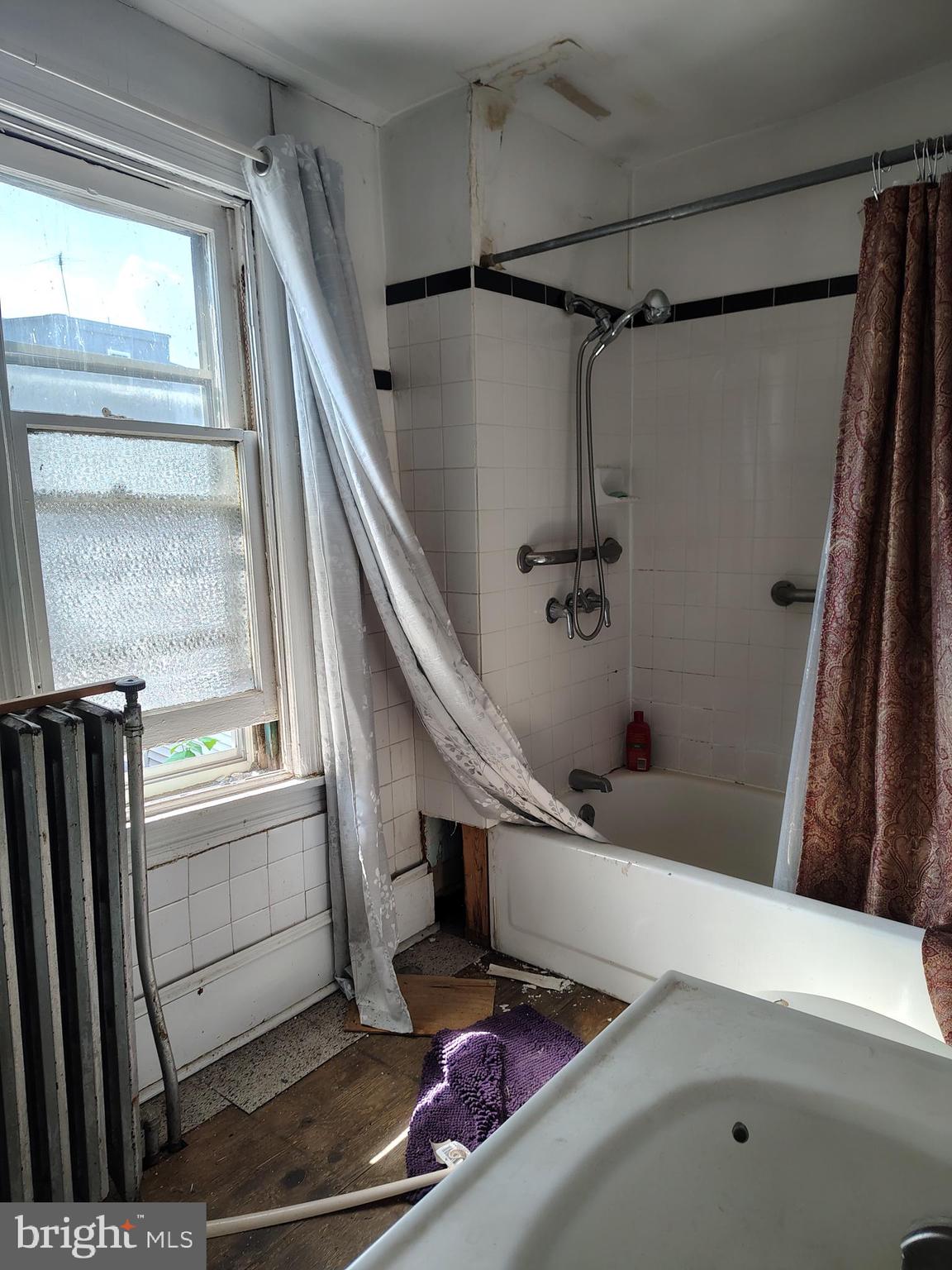 OLDE KENSINGTON - Residential