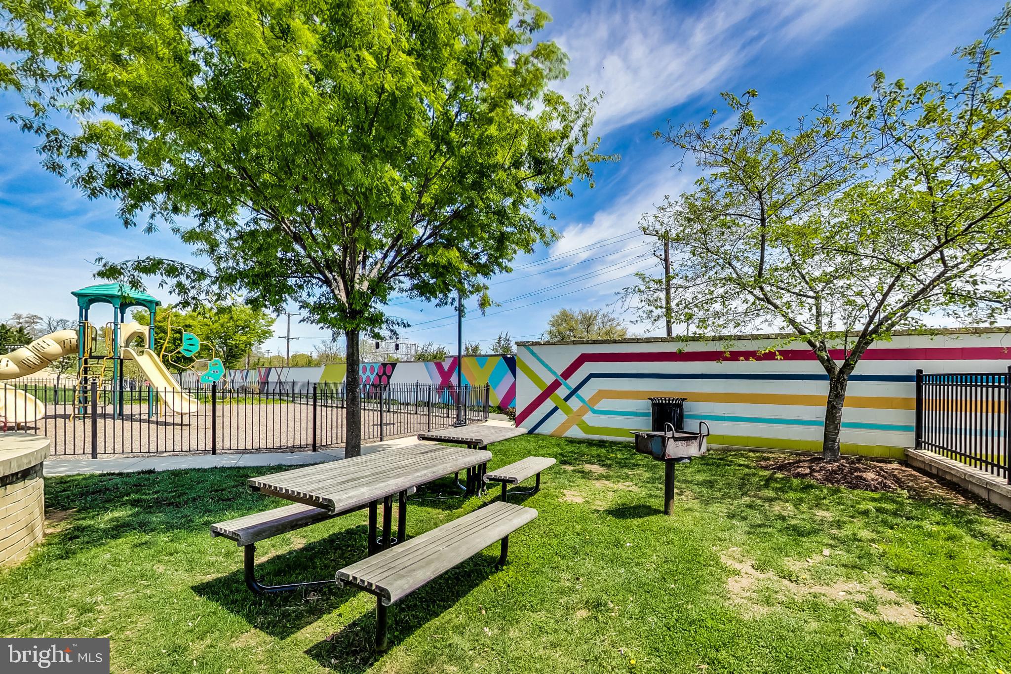 EYA ARTS DISTRICT - Residential