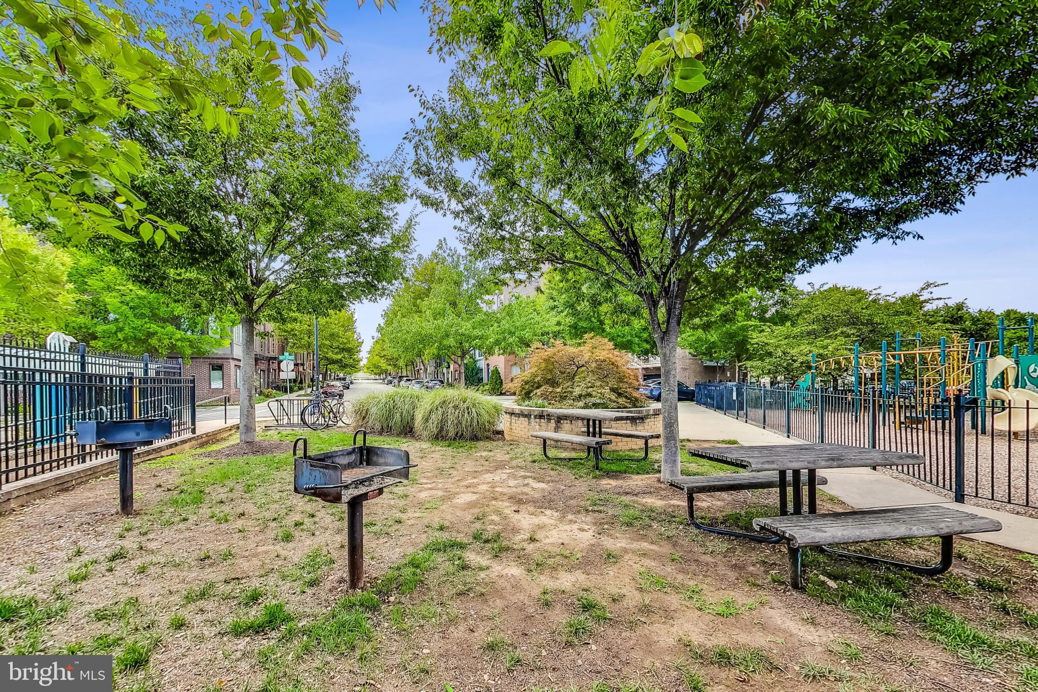 EYA ARTS DISTRICT - Residential
