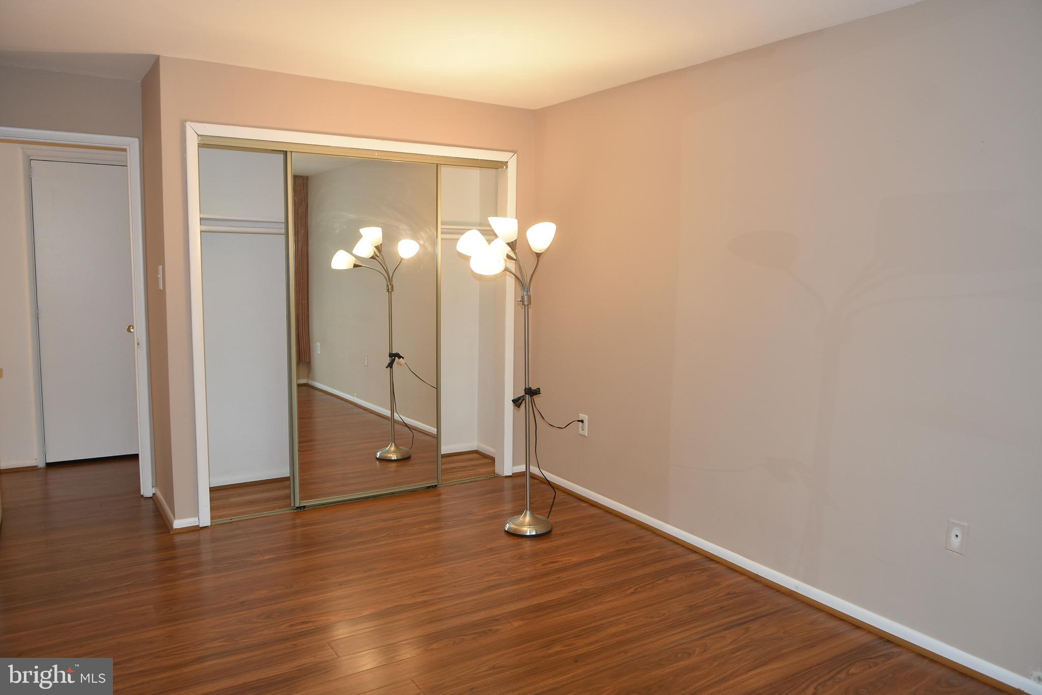 BRIARWOOD COURT - Residential Lease