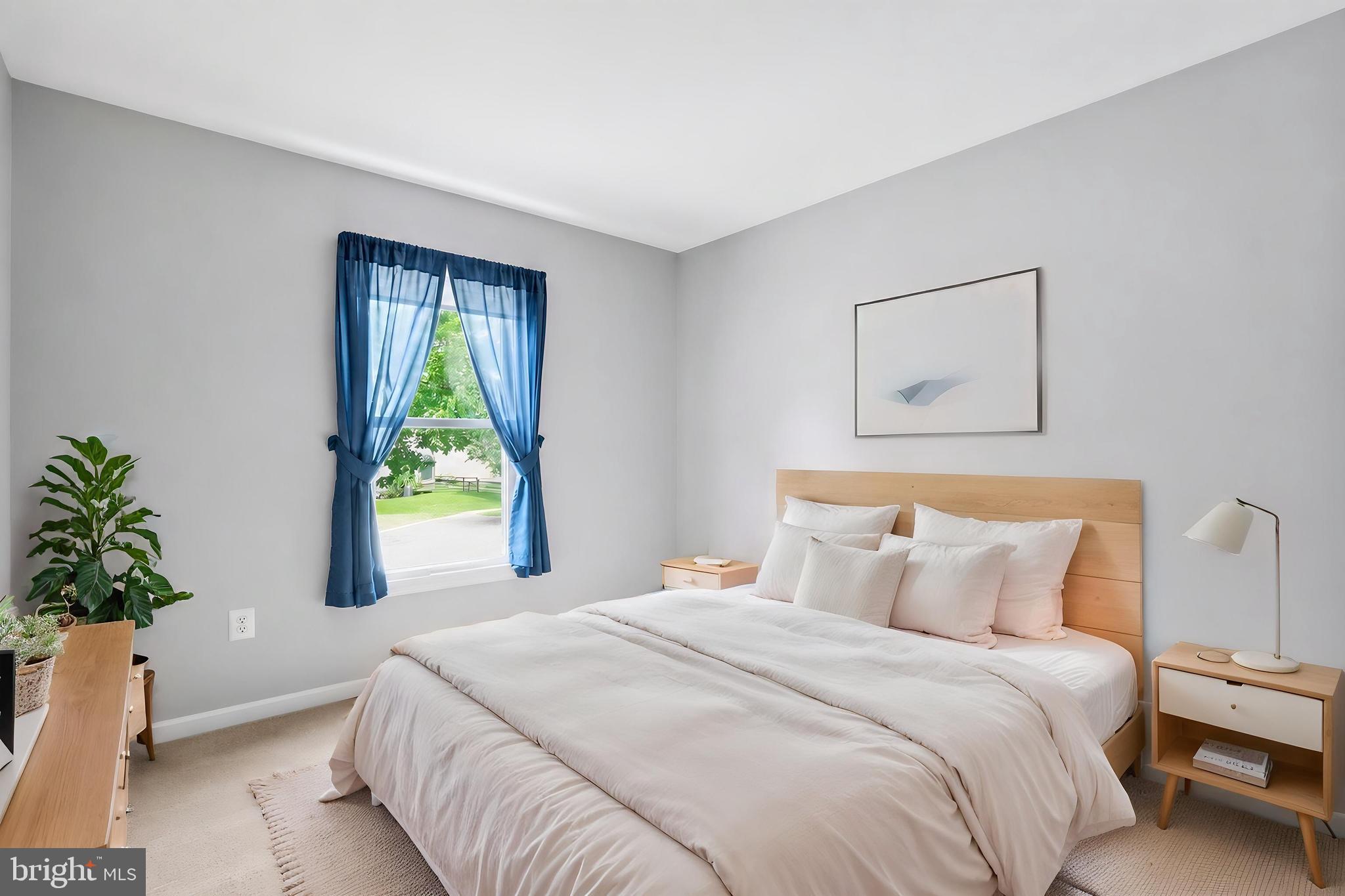 HALLOWELL - Residential