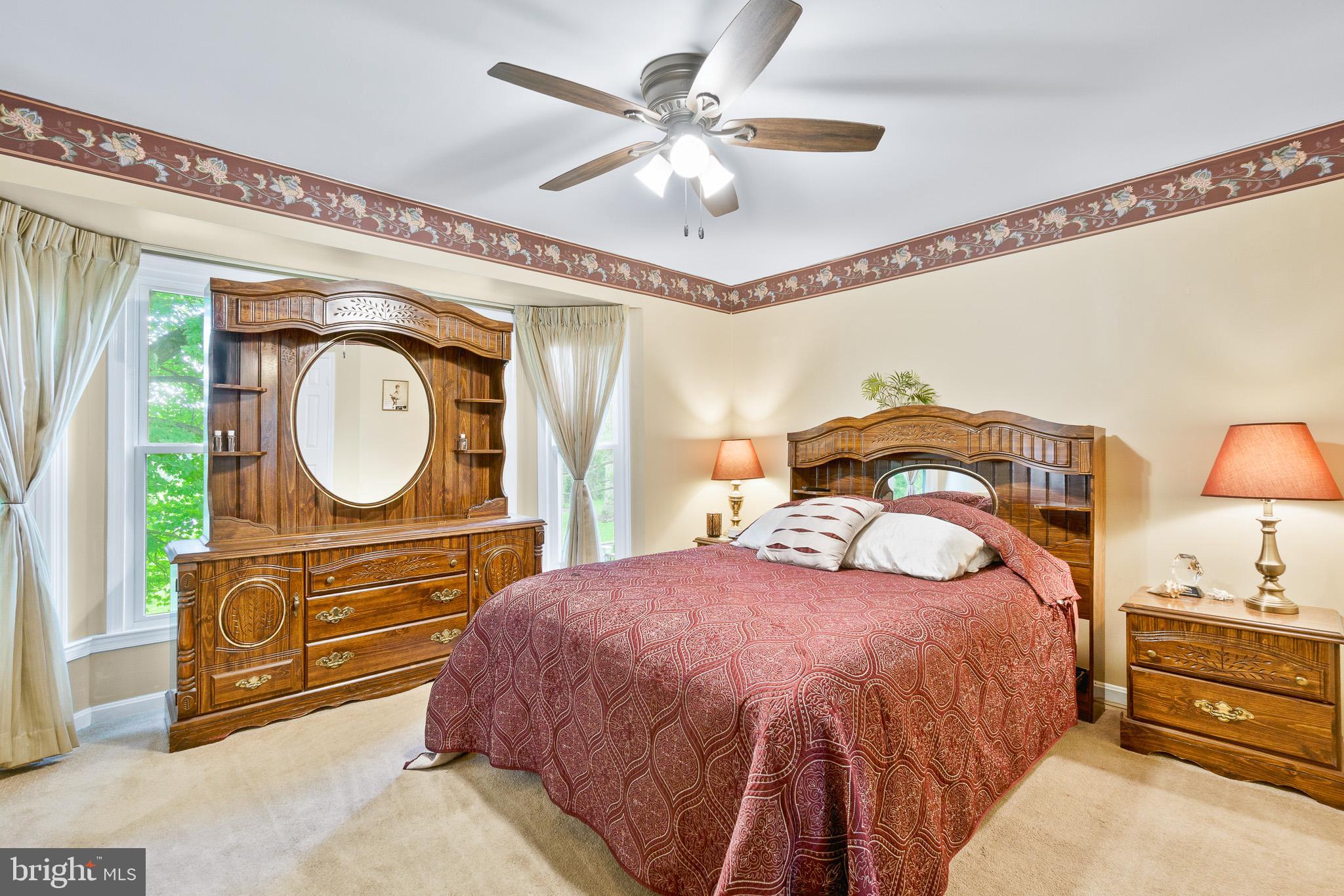 HALLOWELL - Residential