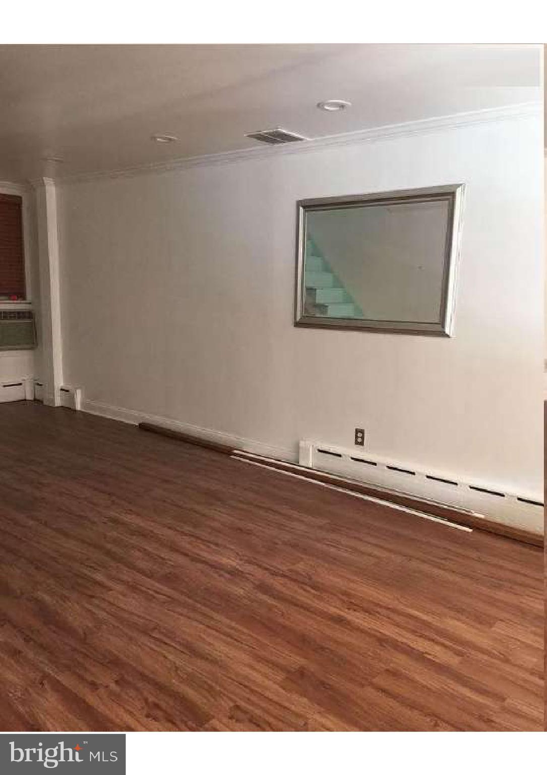 WHITMAN - Residential
