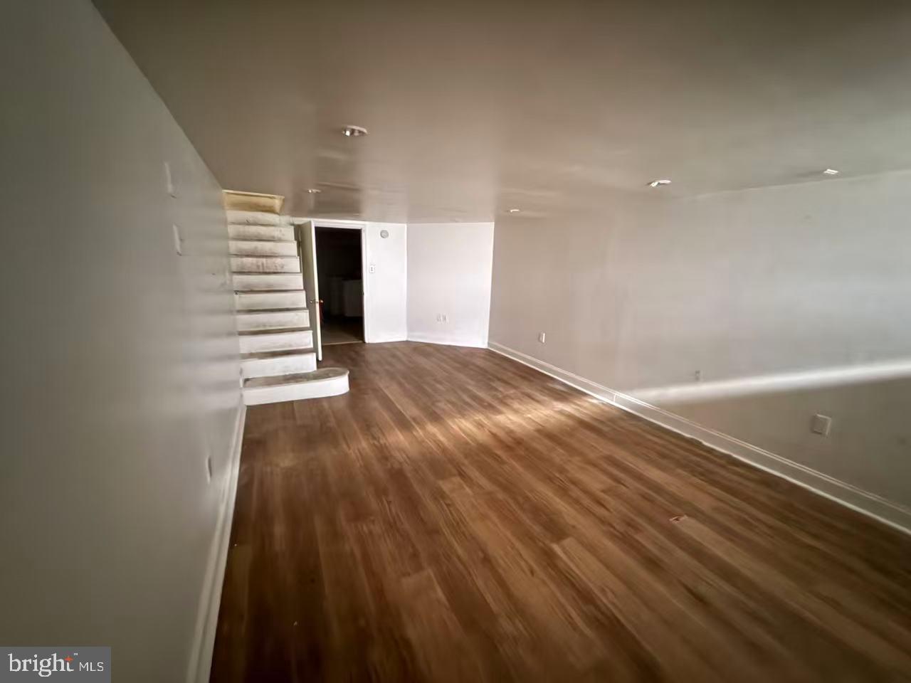 WHITMAN - Residential