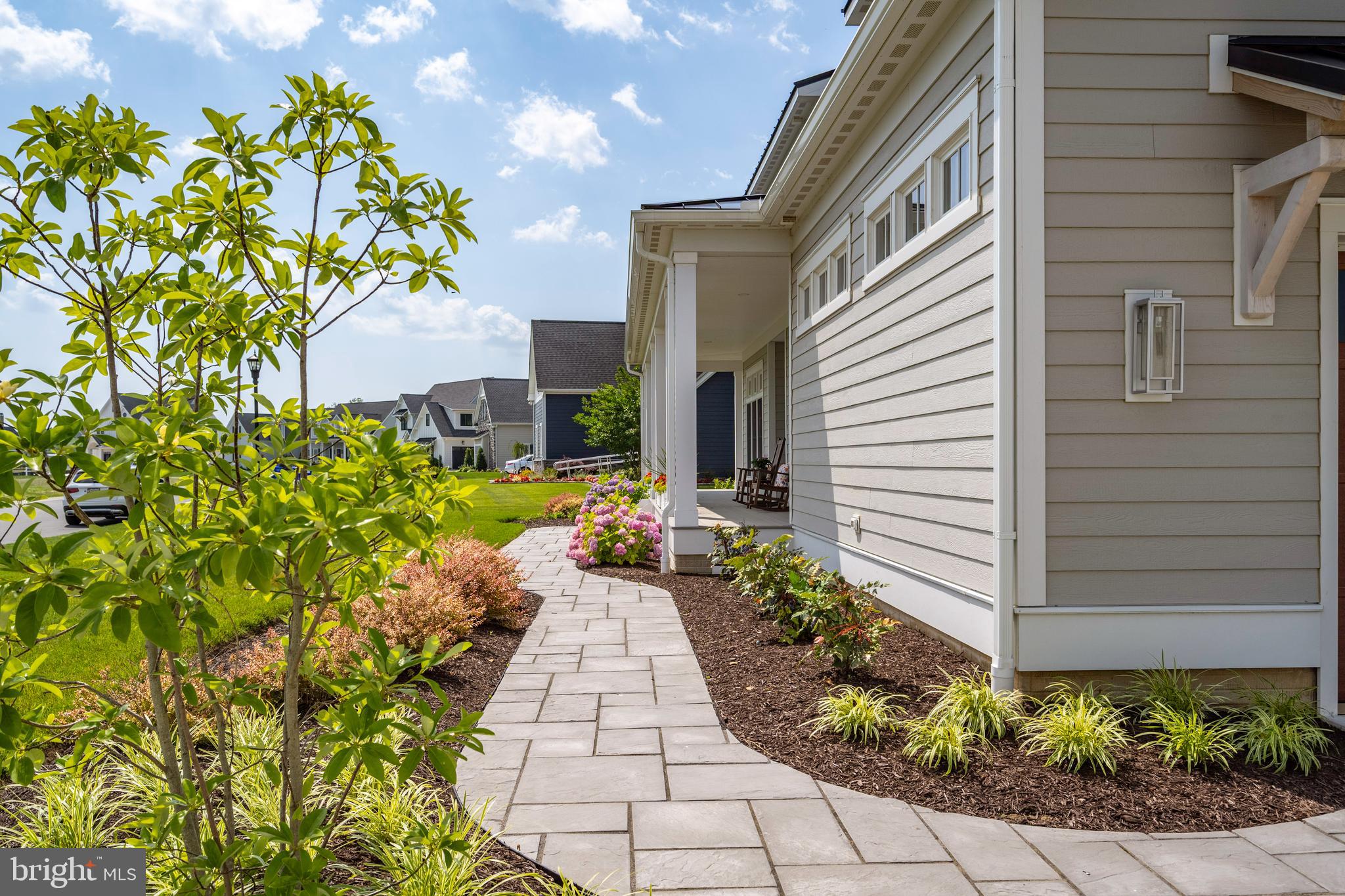 SHOWFIELD - Residential