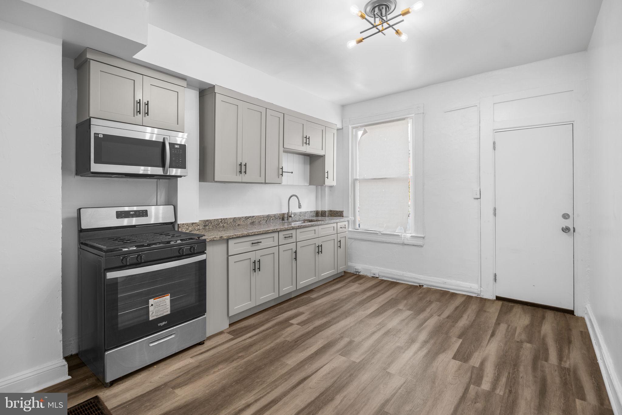 MILL HILL - Residential