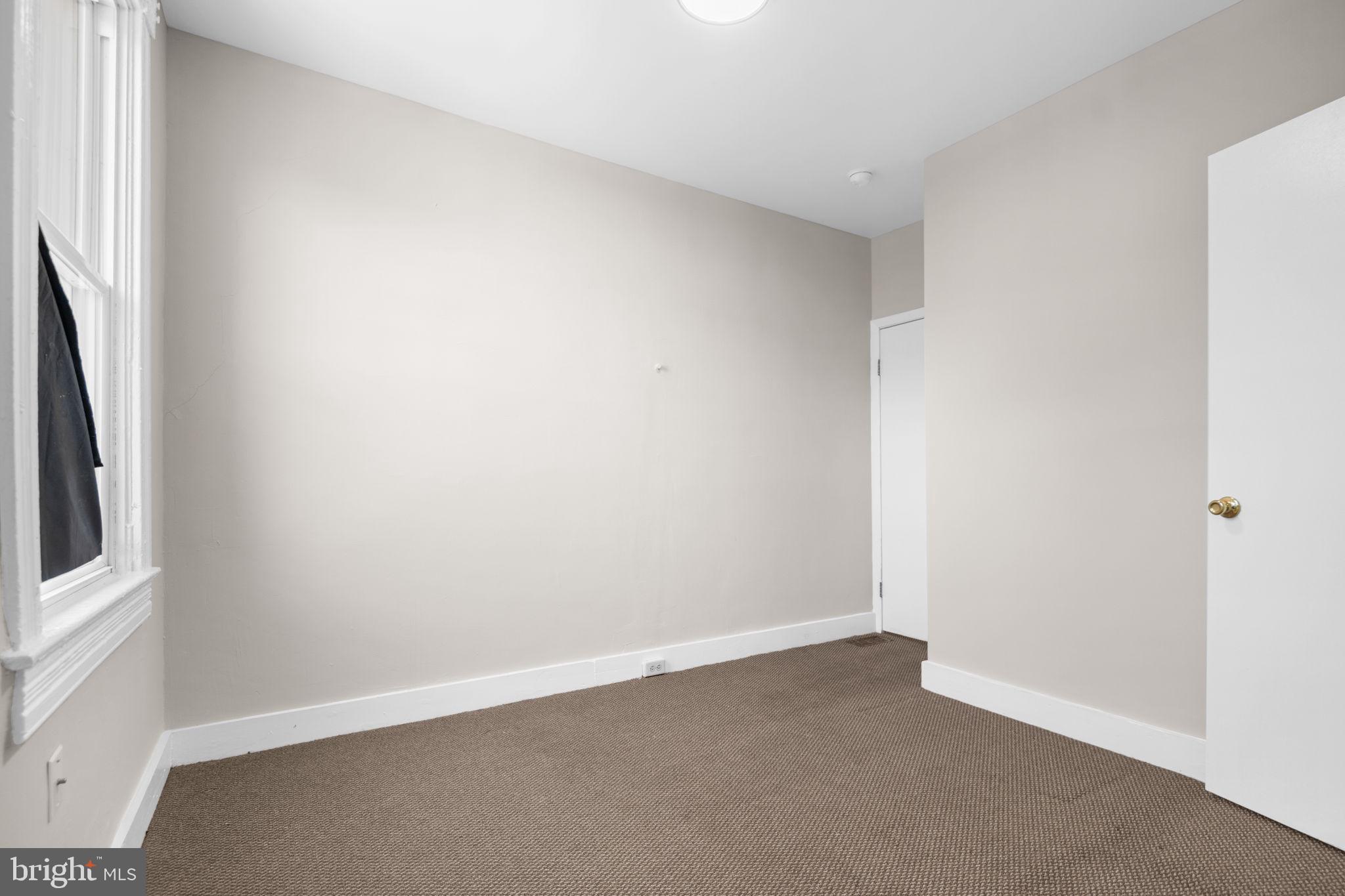 MILL HILL - Residential