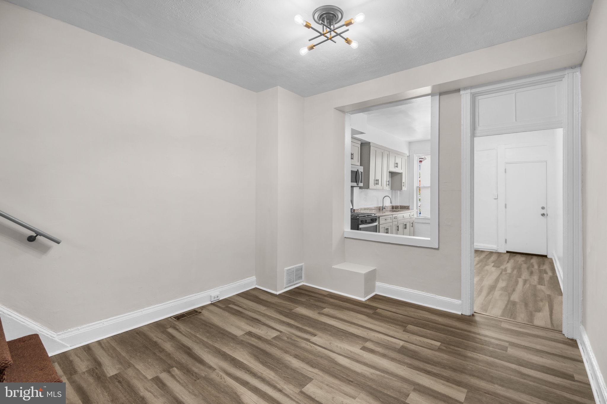 MILL HILL - Residential