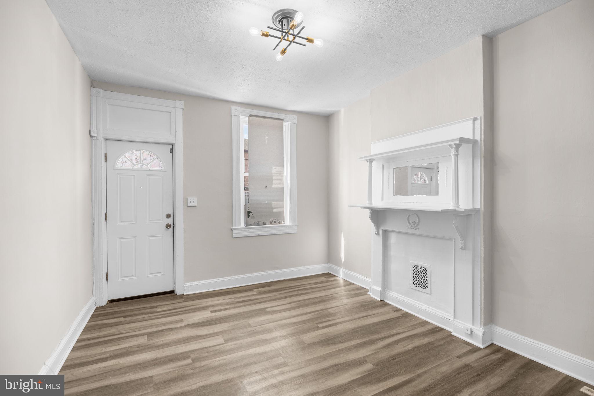 MILL HILL - Residential