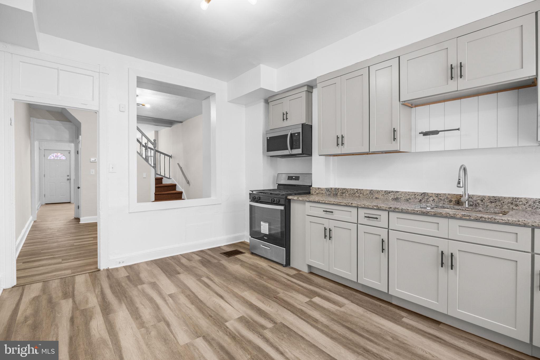 MILL HILL - Residential