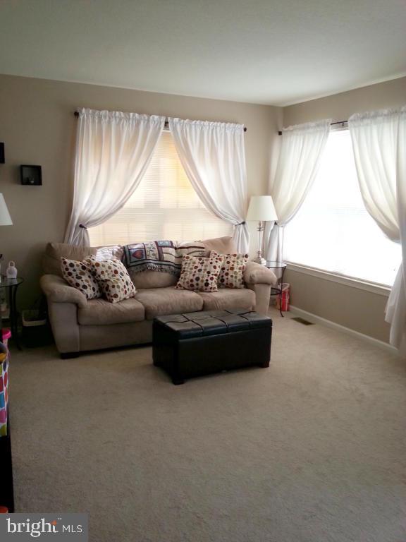 MANOR OAKS - Residential