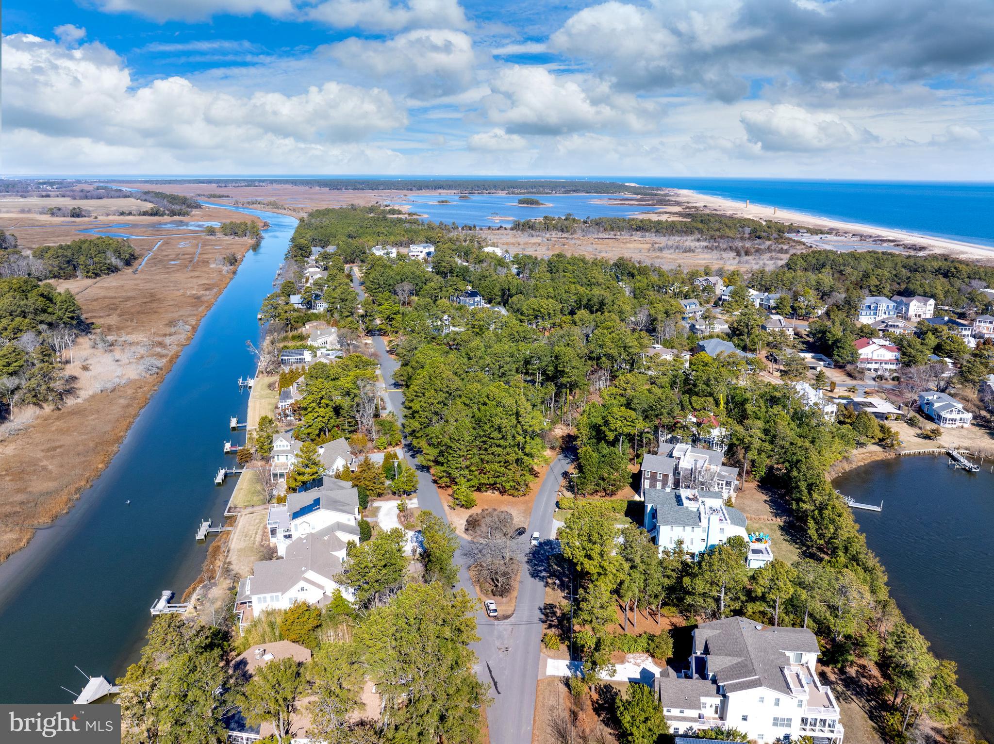 NORTH SHORES - Land