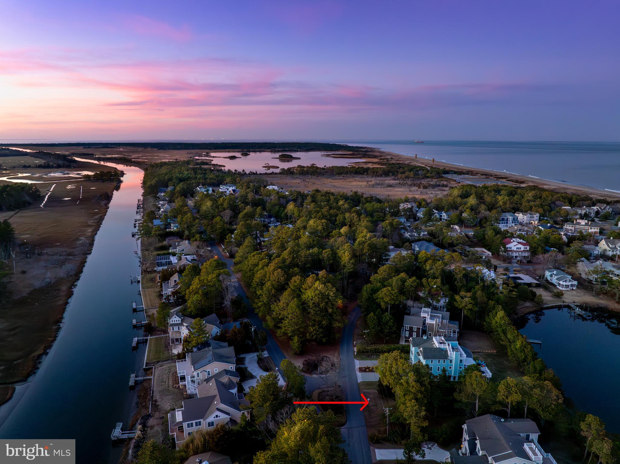 NORTH SHORES - Land