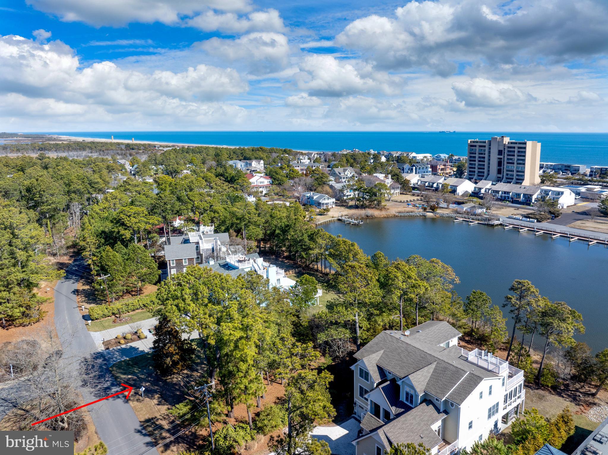 NORTH SHORES - Land
