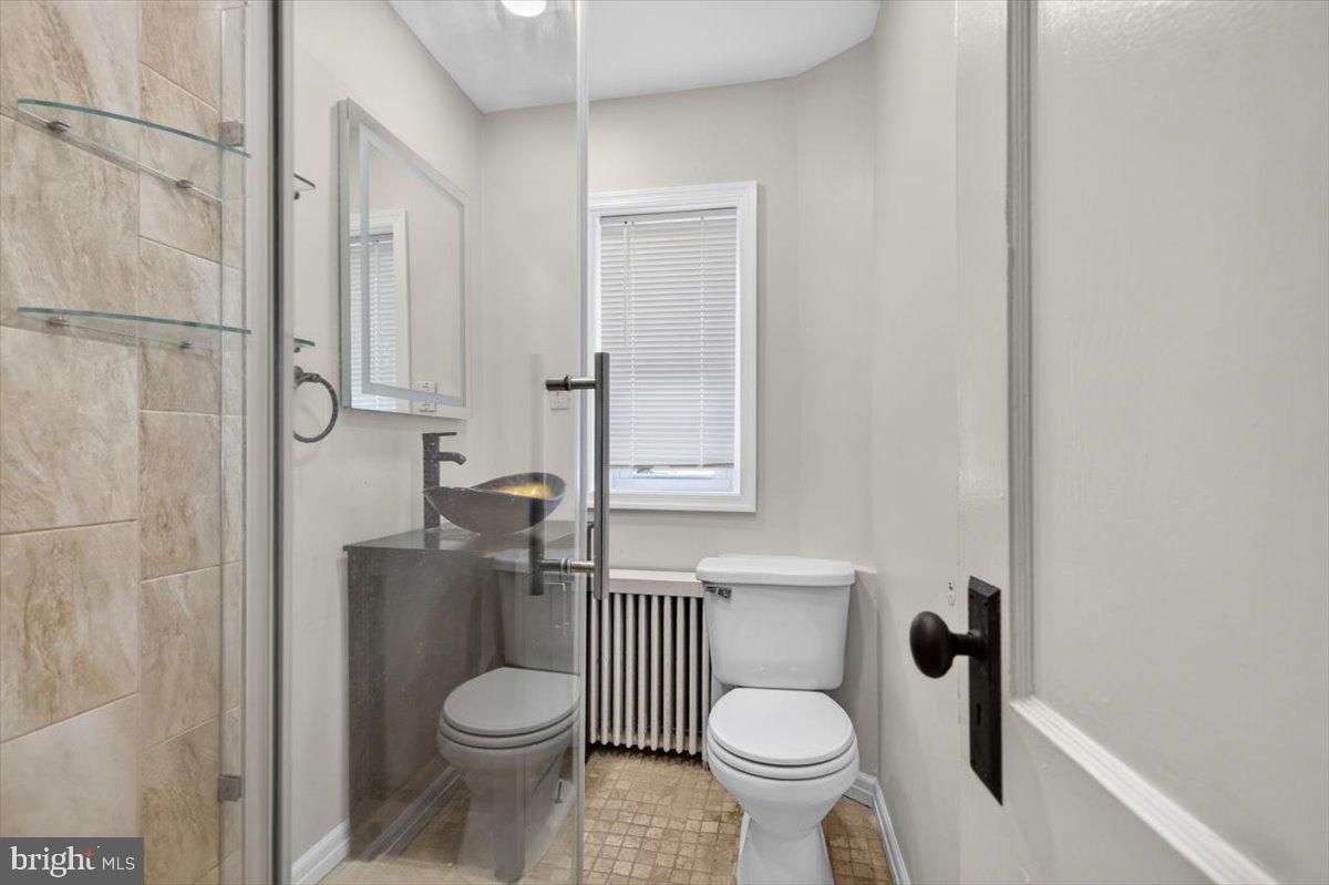 ROXBOROUGH - Residential