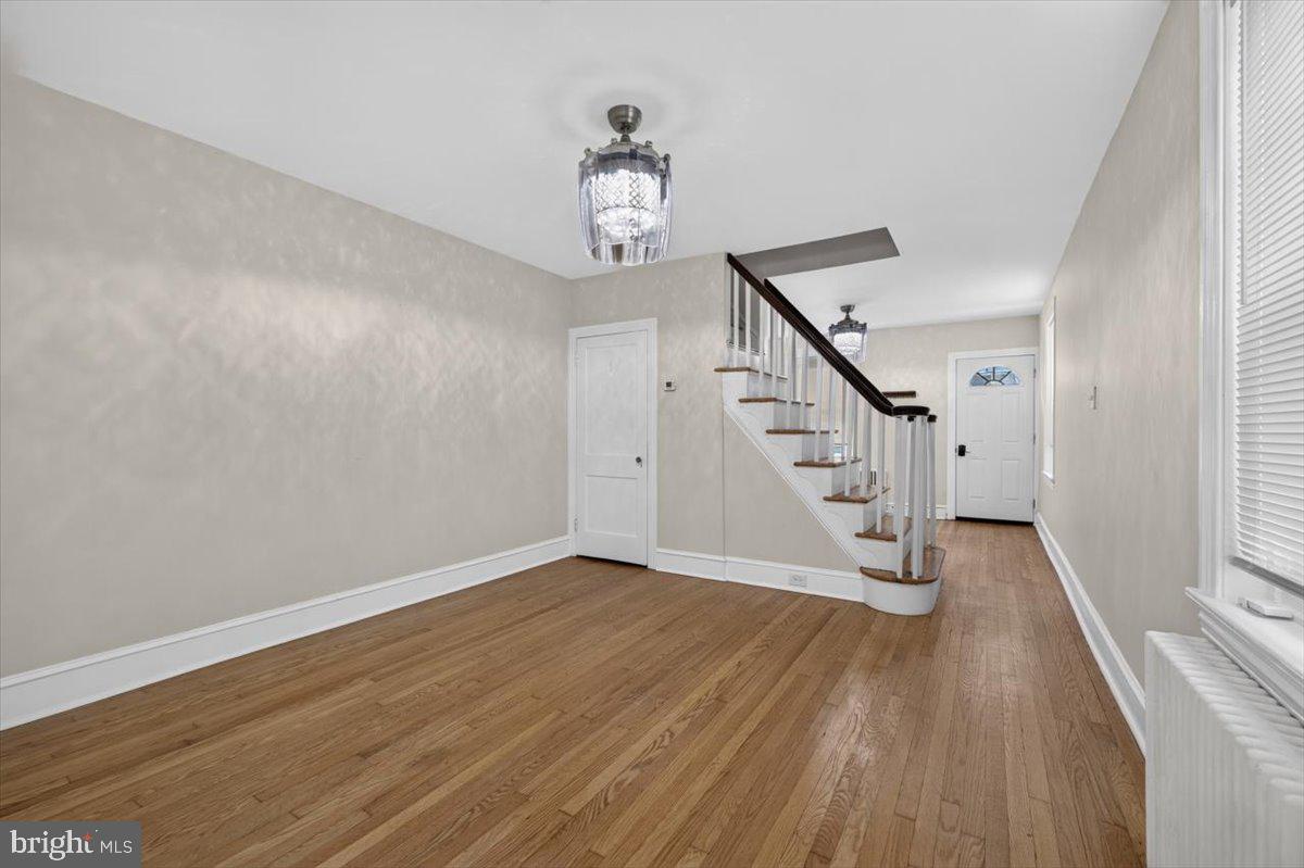 ROXBOROUGH - Residential