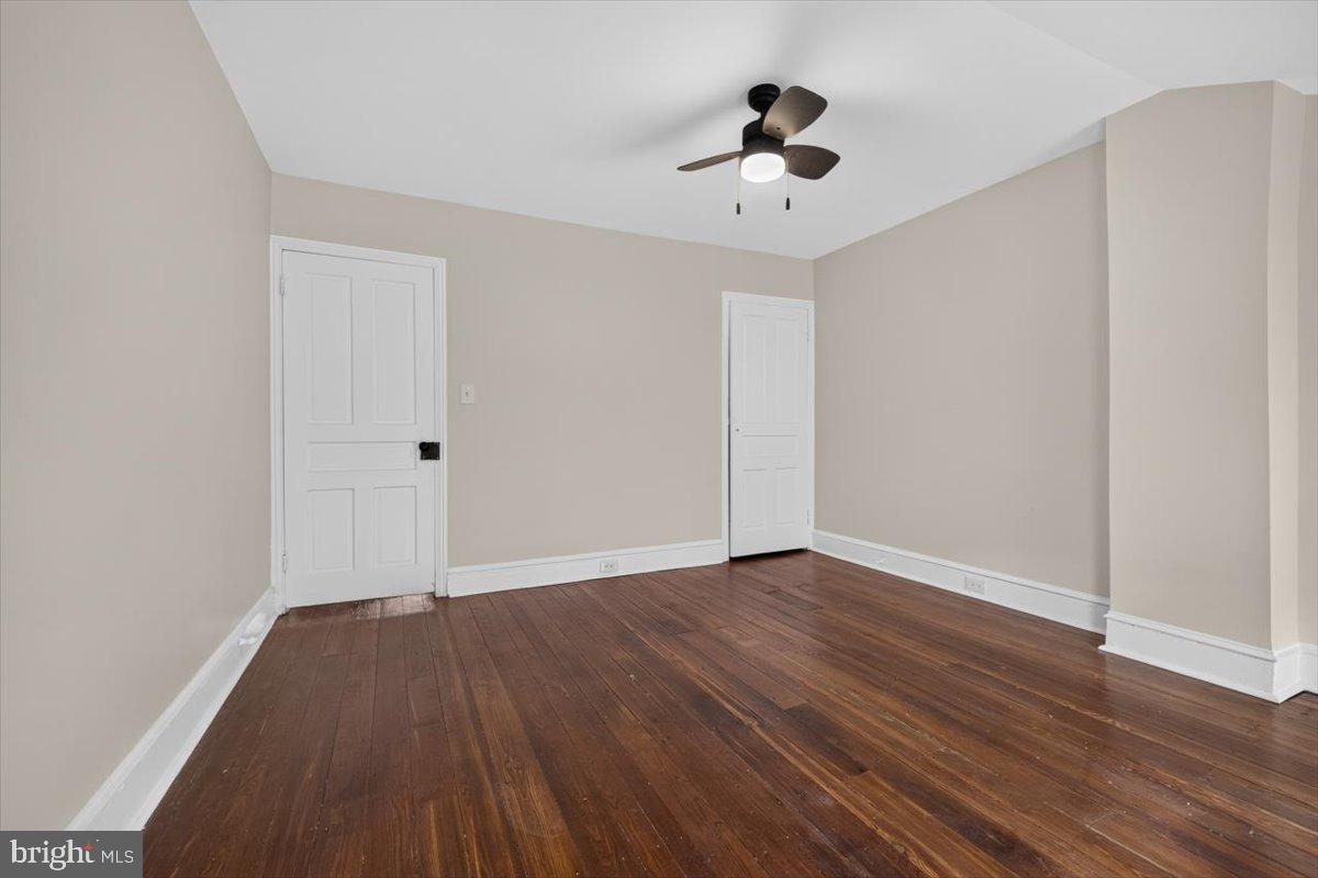 ROXBOROUGH - Residential
