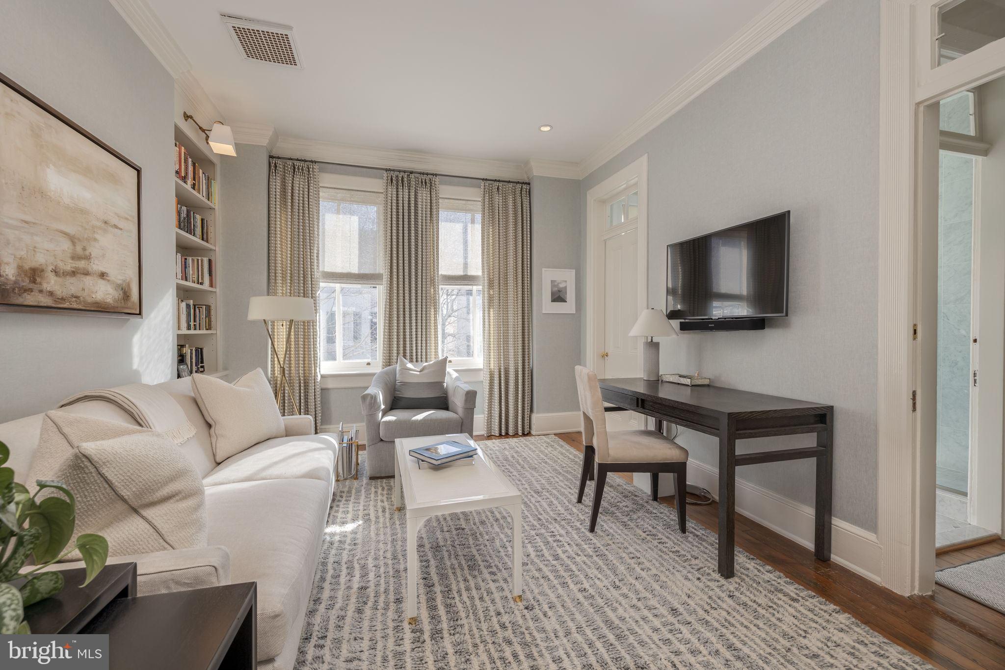 GEORGETOWN - Residential