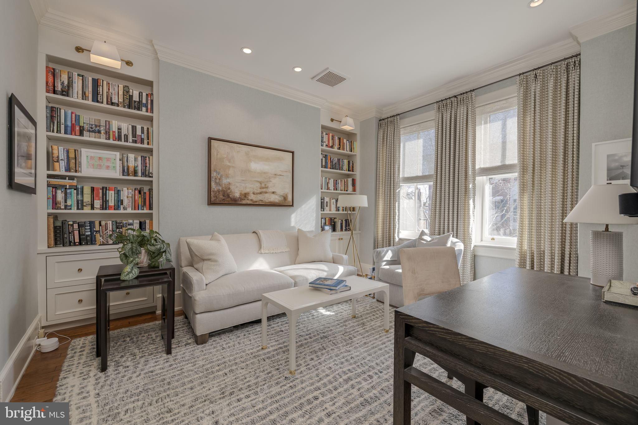 GEORGETOWN - Residential