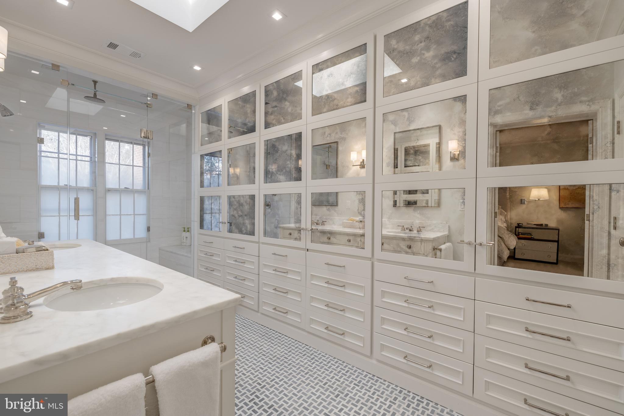 GEORGETOWN - Residential