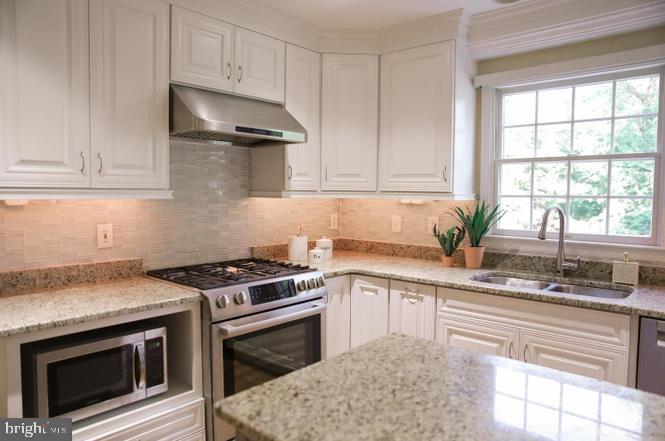 CARTERS GLEN - Residential Lease