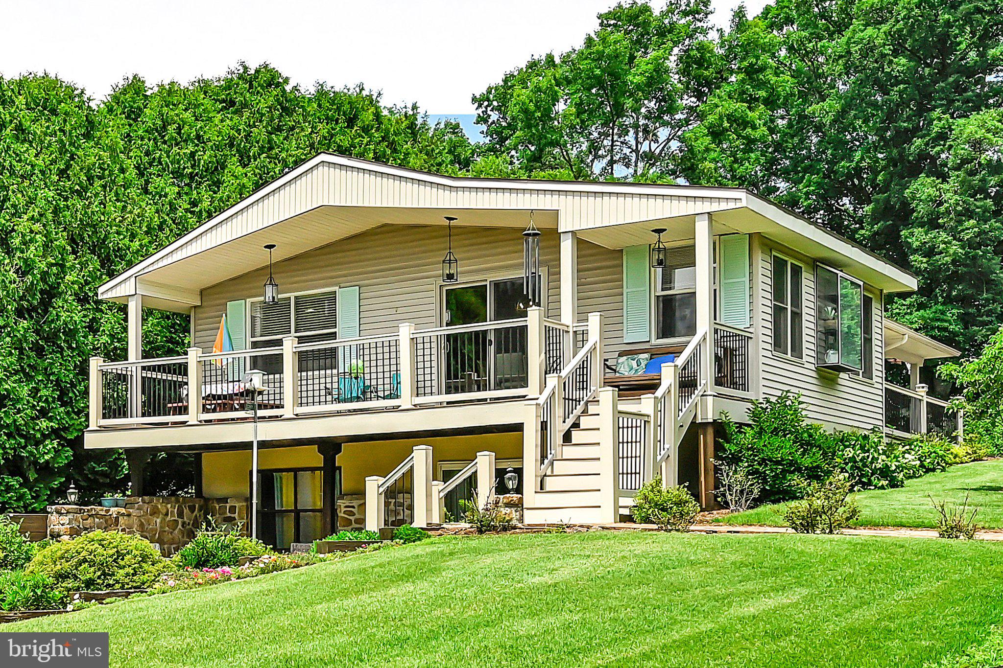 LAKE WYNONAH - Residential