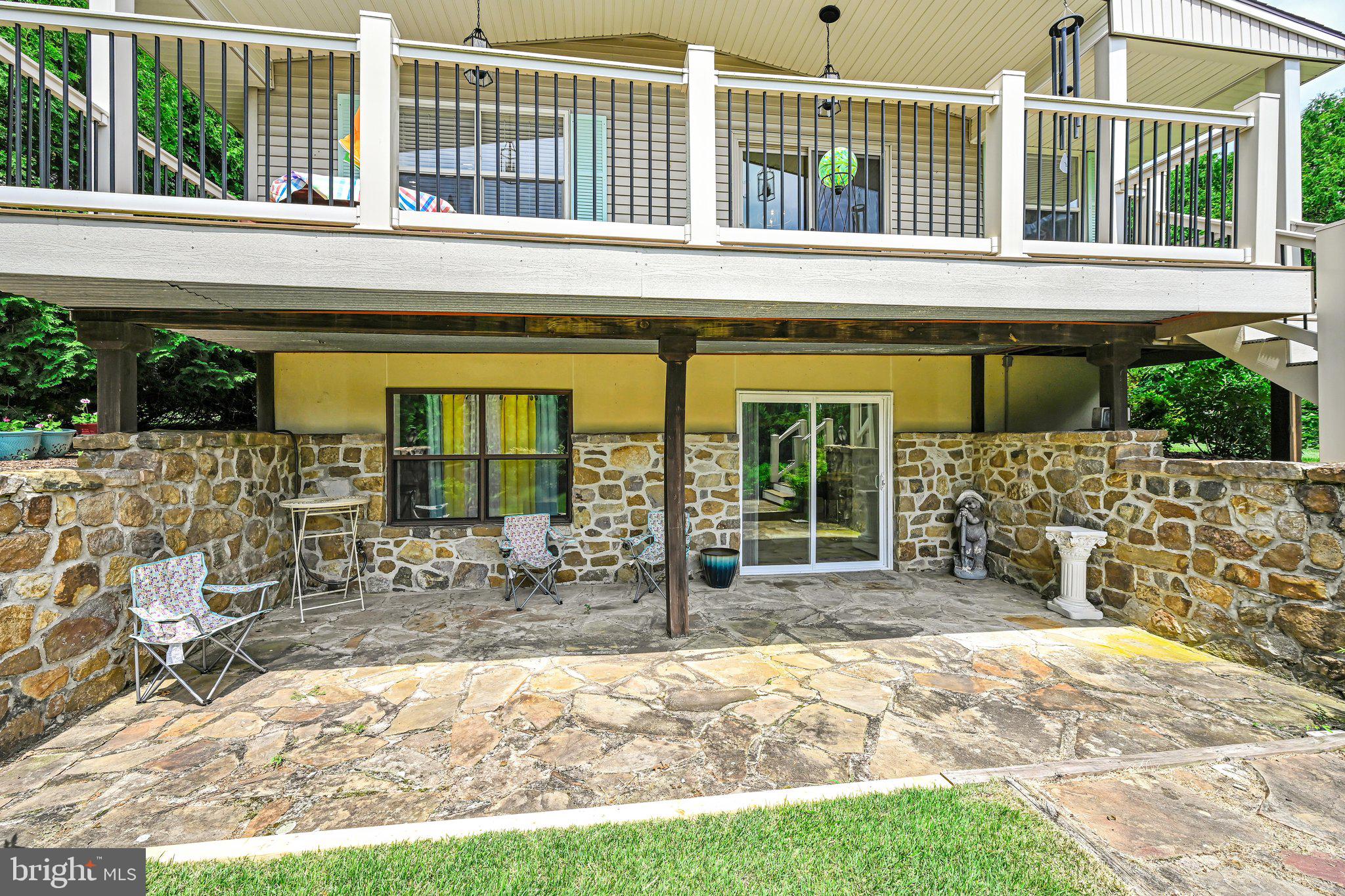 LAKE WYNONAH - Residential