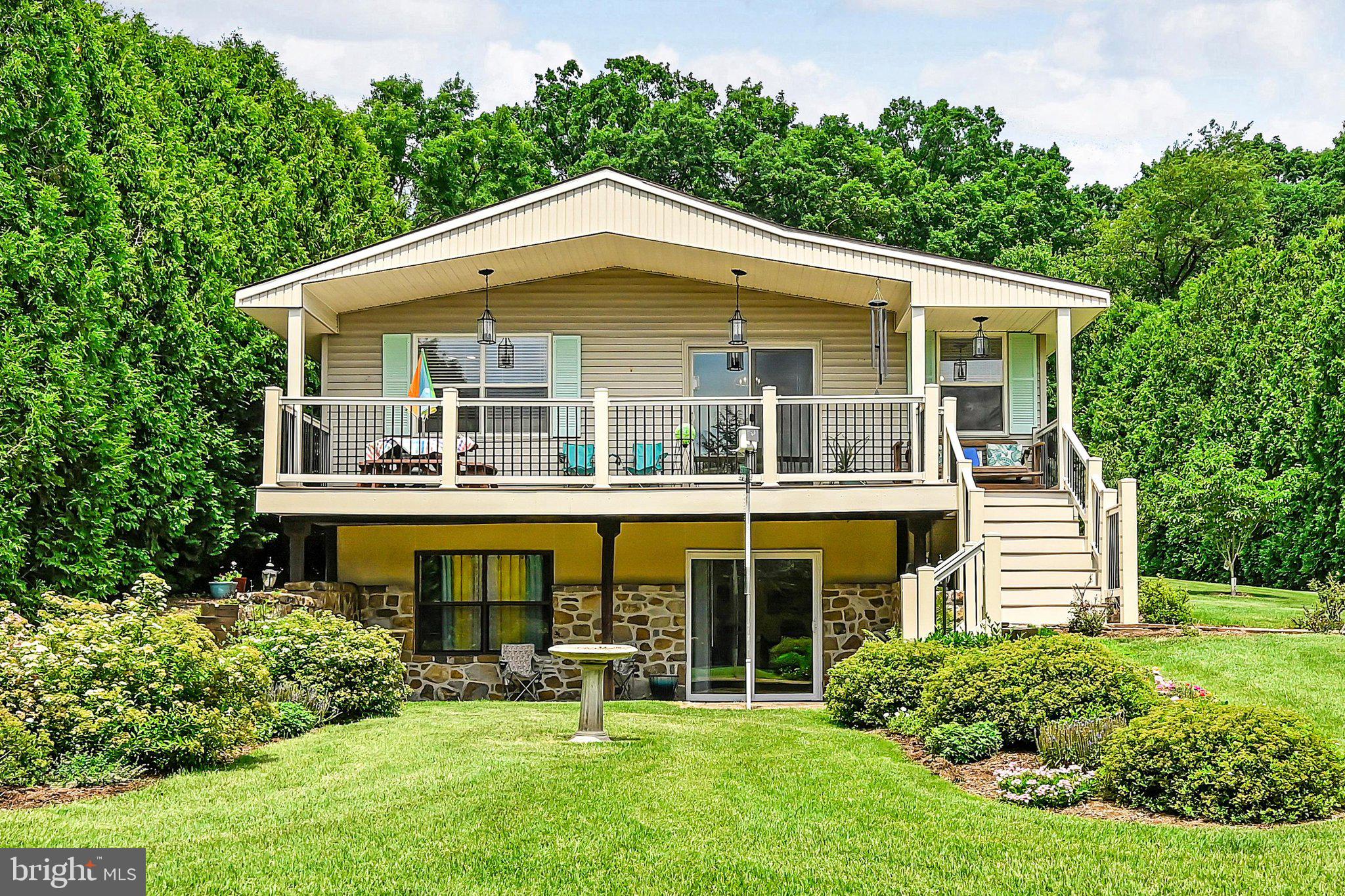 LAKE WYNONAH - Residential