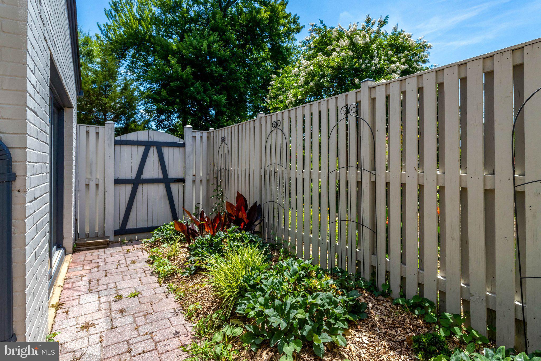 MASON HILL - Residential