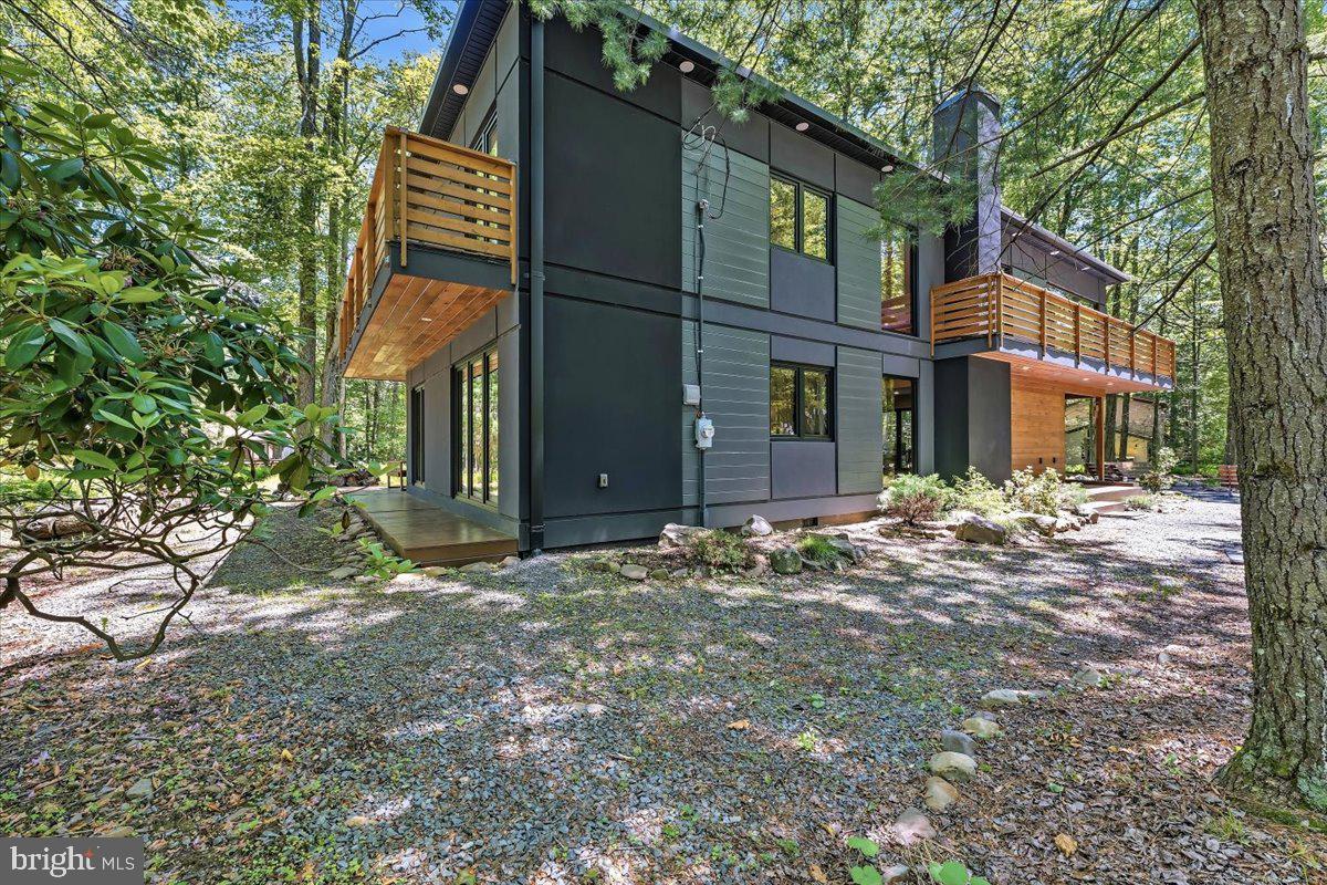 LAKE NAOMI - Residential