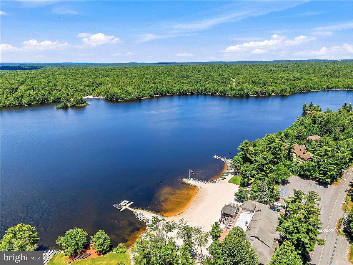 LAKE NAOMI - Residential