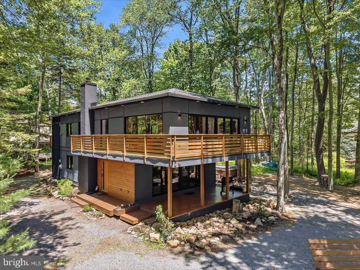 LAKE NAOMI - Residential