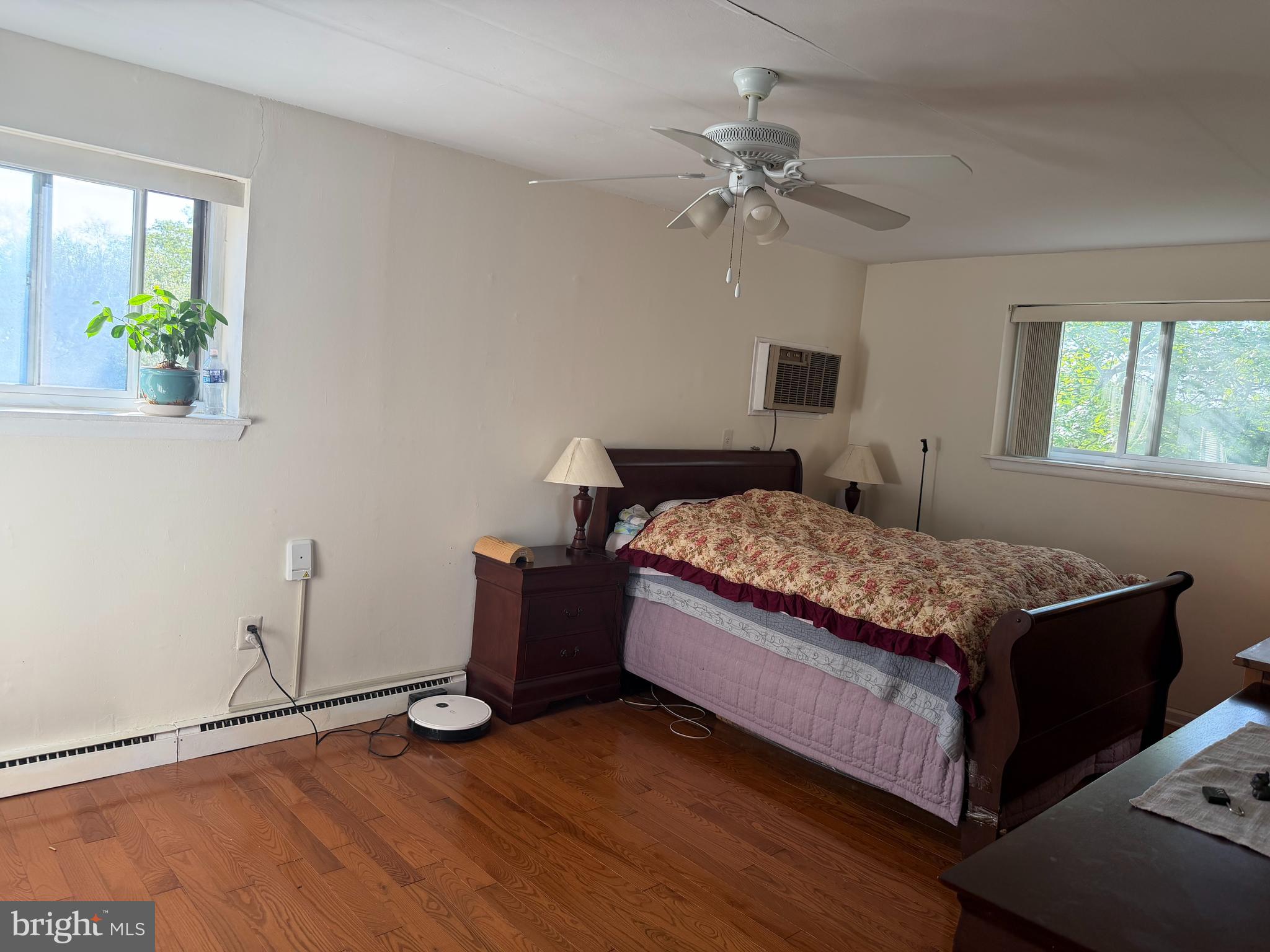 HAVERFORD HILL - Residential