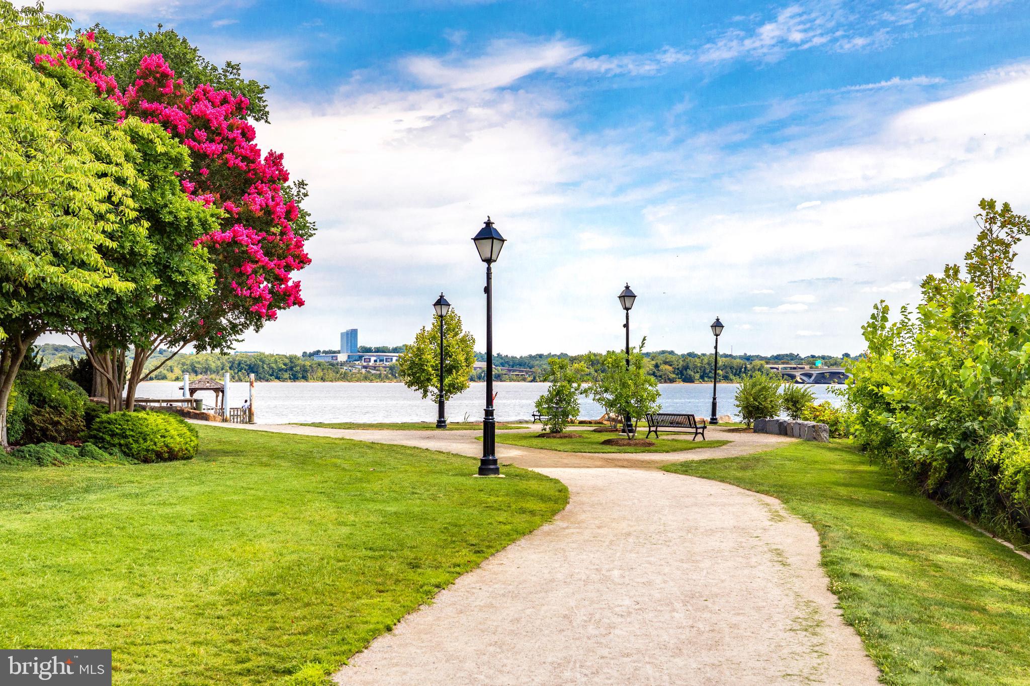 POMMANDER WALK - Residential
