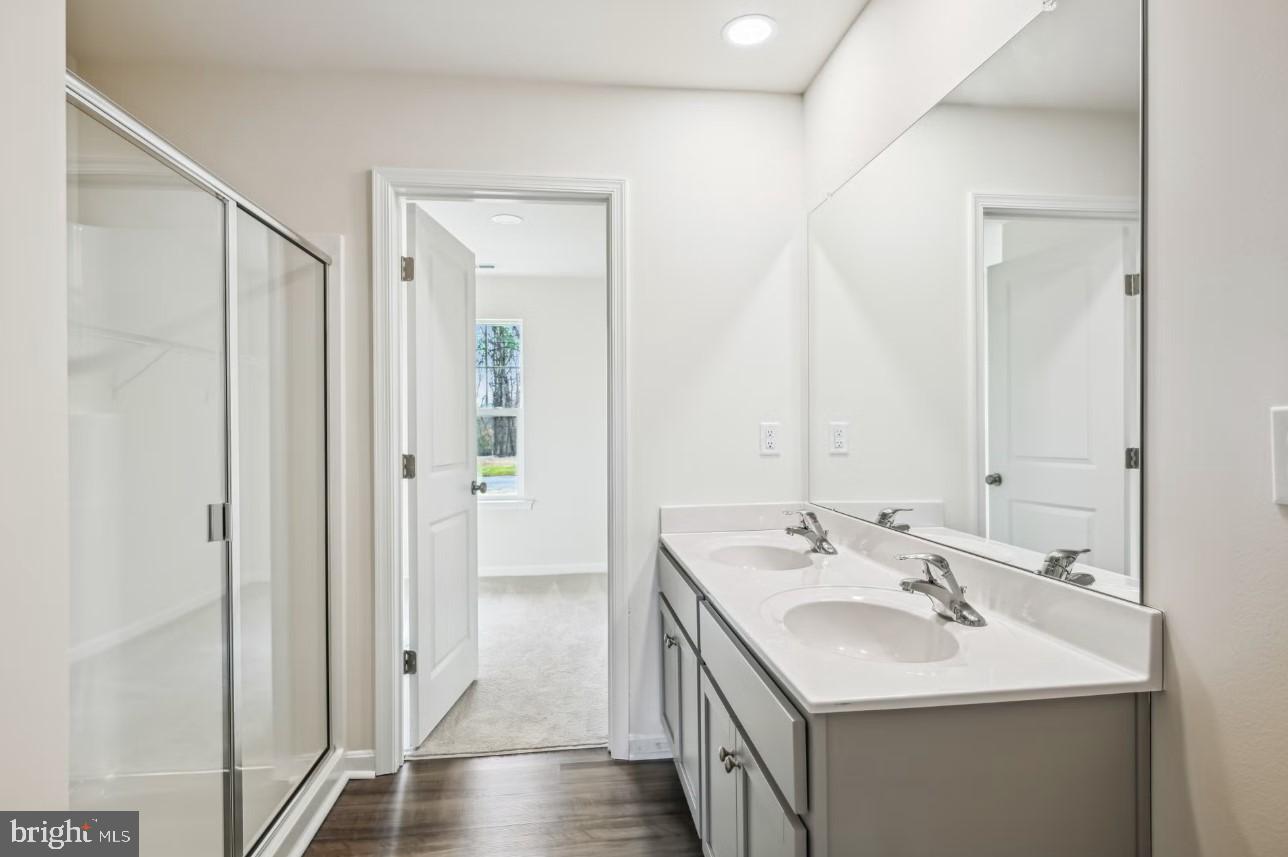 WARWICK PARK - Residential