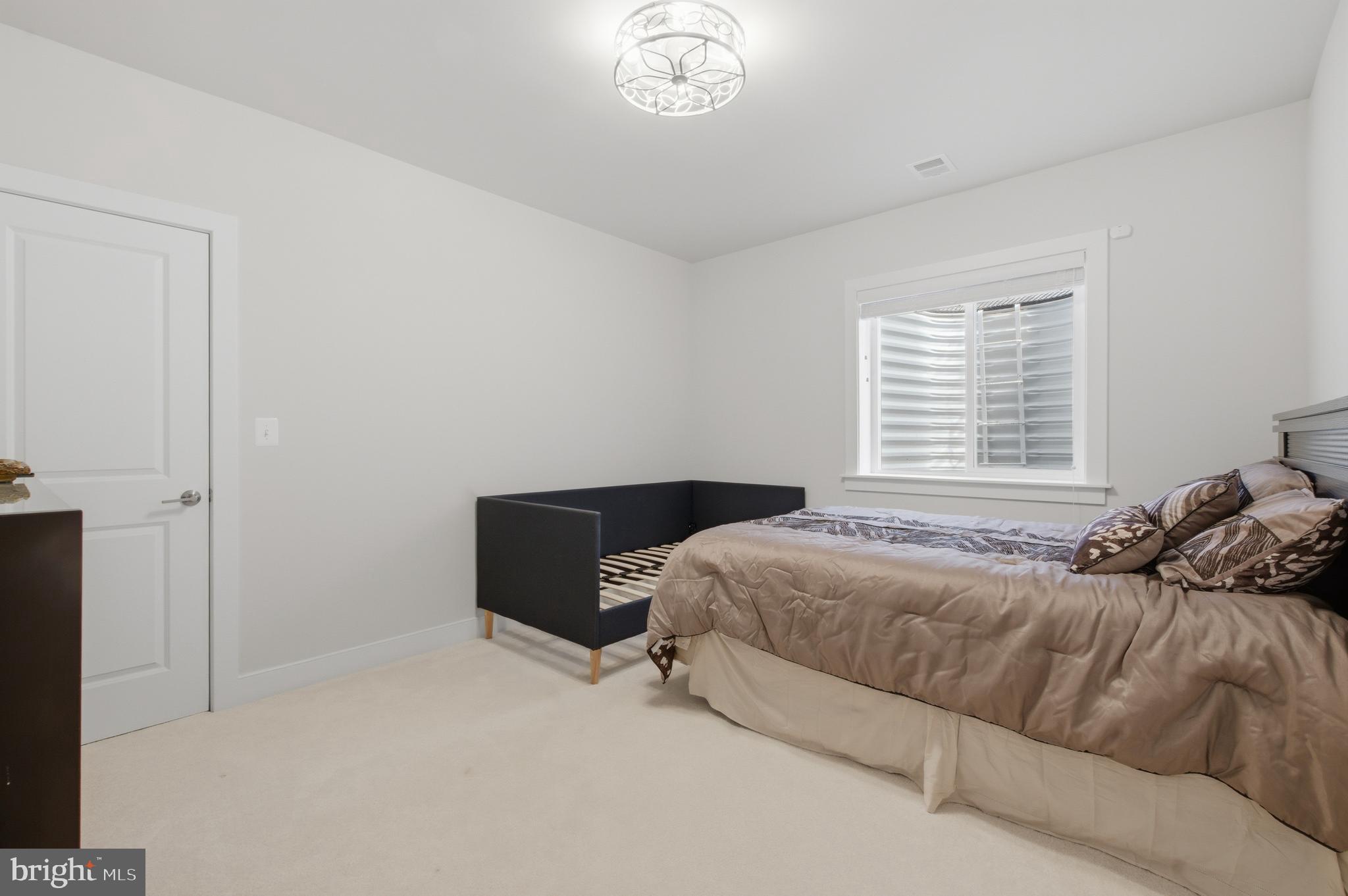 MASON PARK - Residential