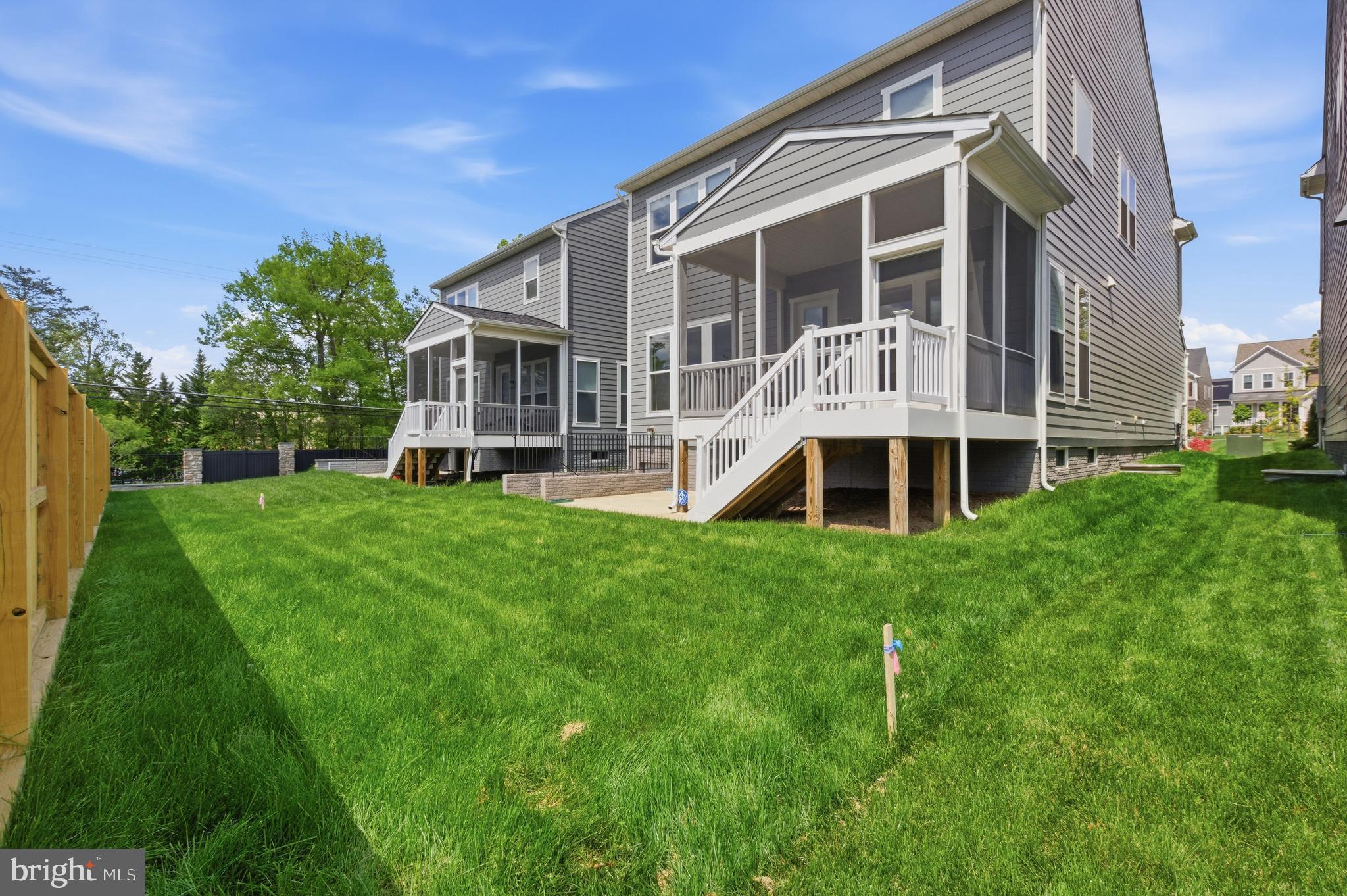 MASON PARK - Residential