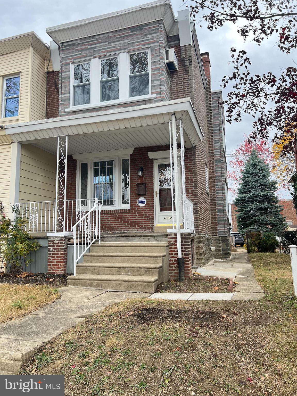LAWNCREST - Residential