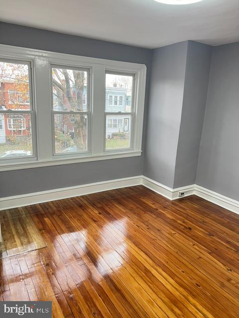 LAWNCREST - Residential