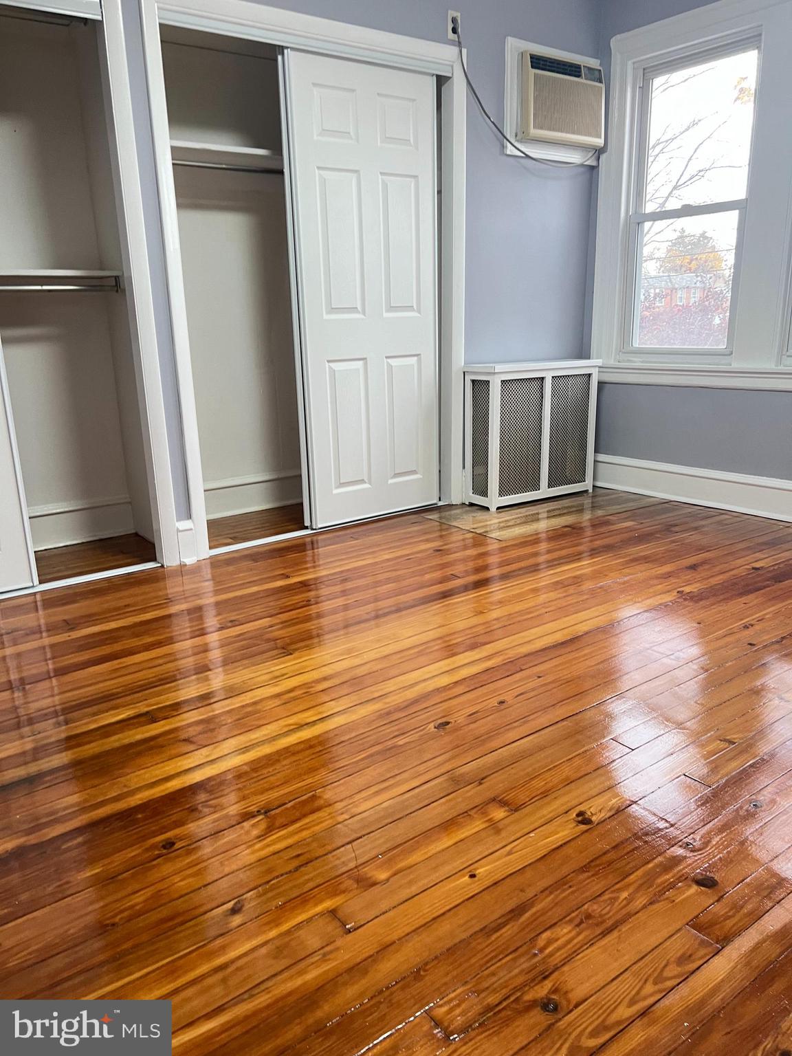 LAWNCREST - Residential
