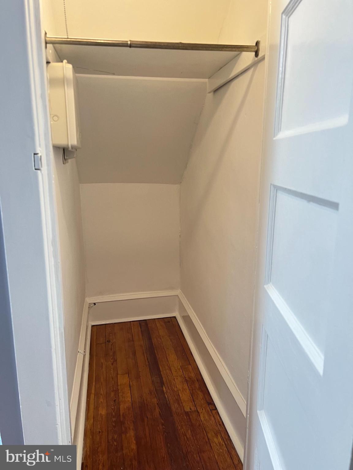 LAWNCREST - Residential