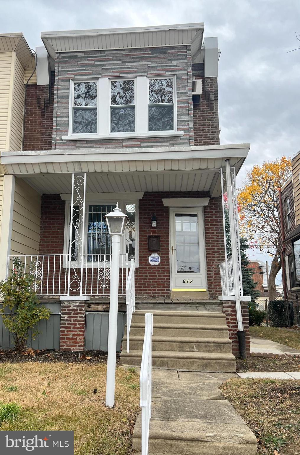 LAWNCREST - Residential