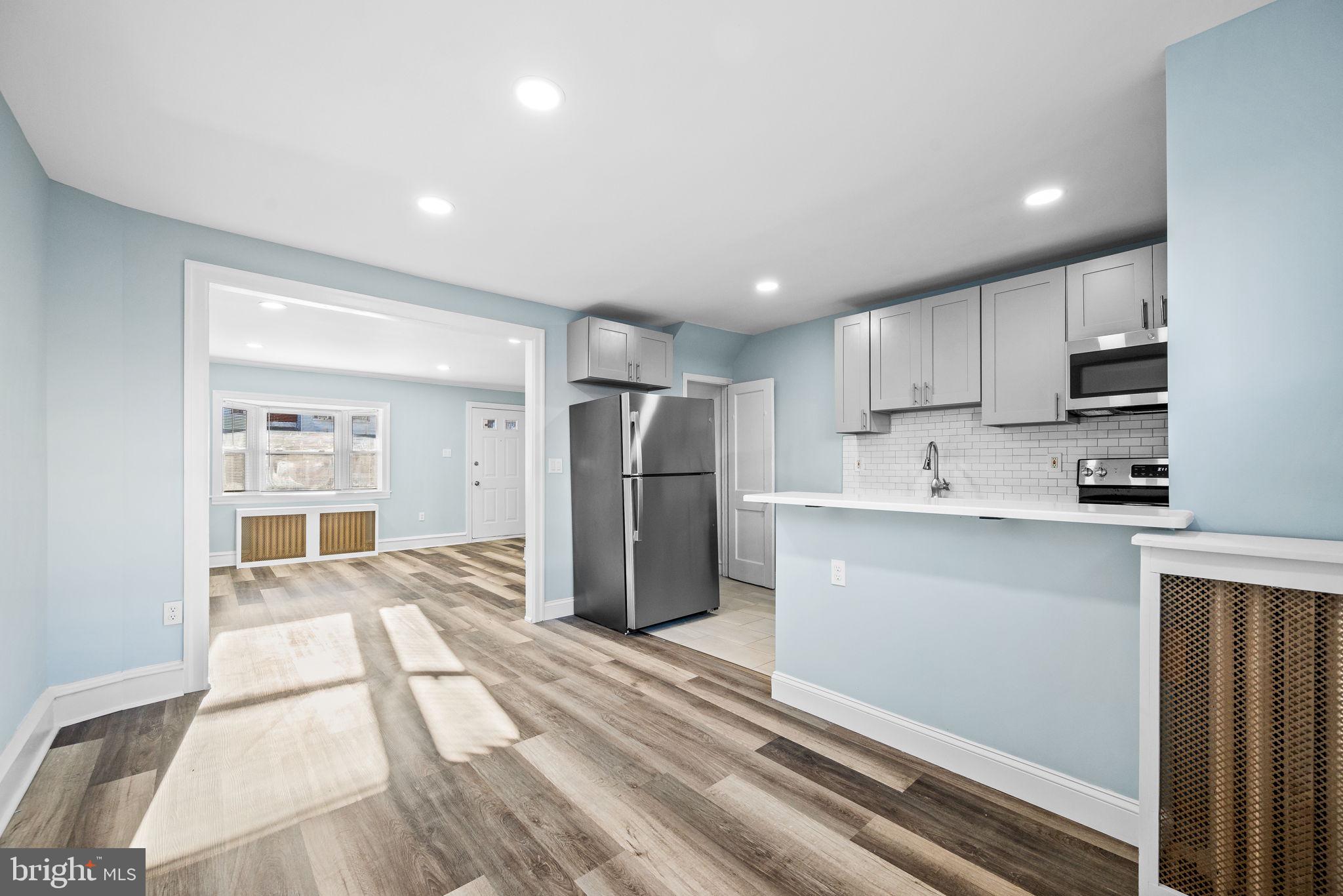 OXFORD CIRCLE - Residential