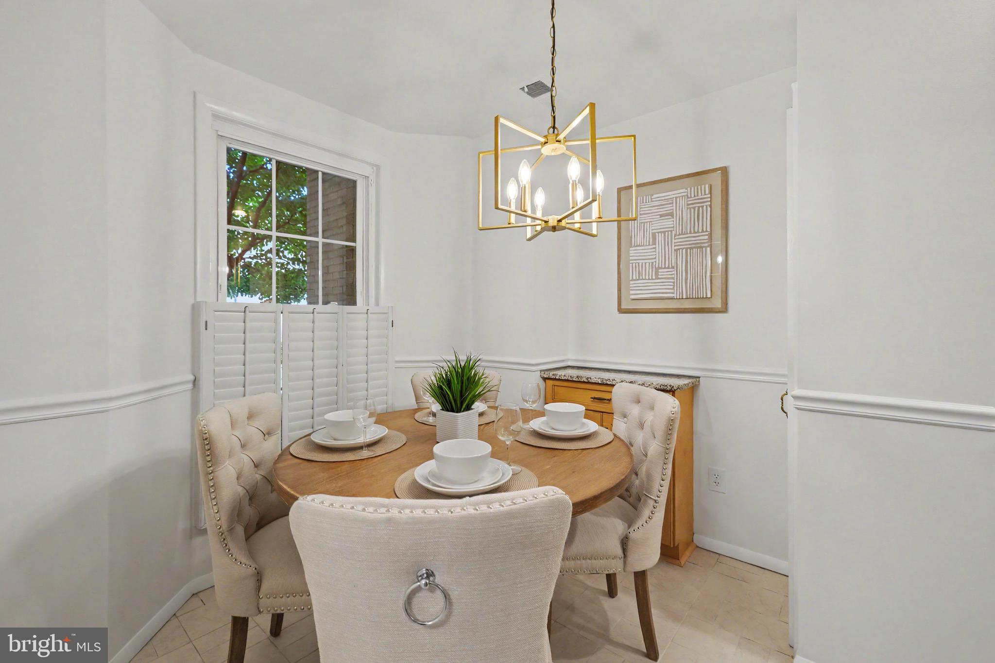GLENBROOK KNOLLS - Residential